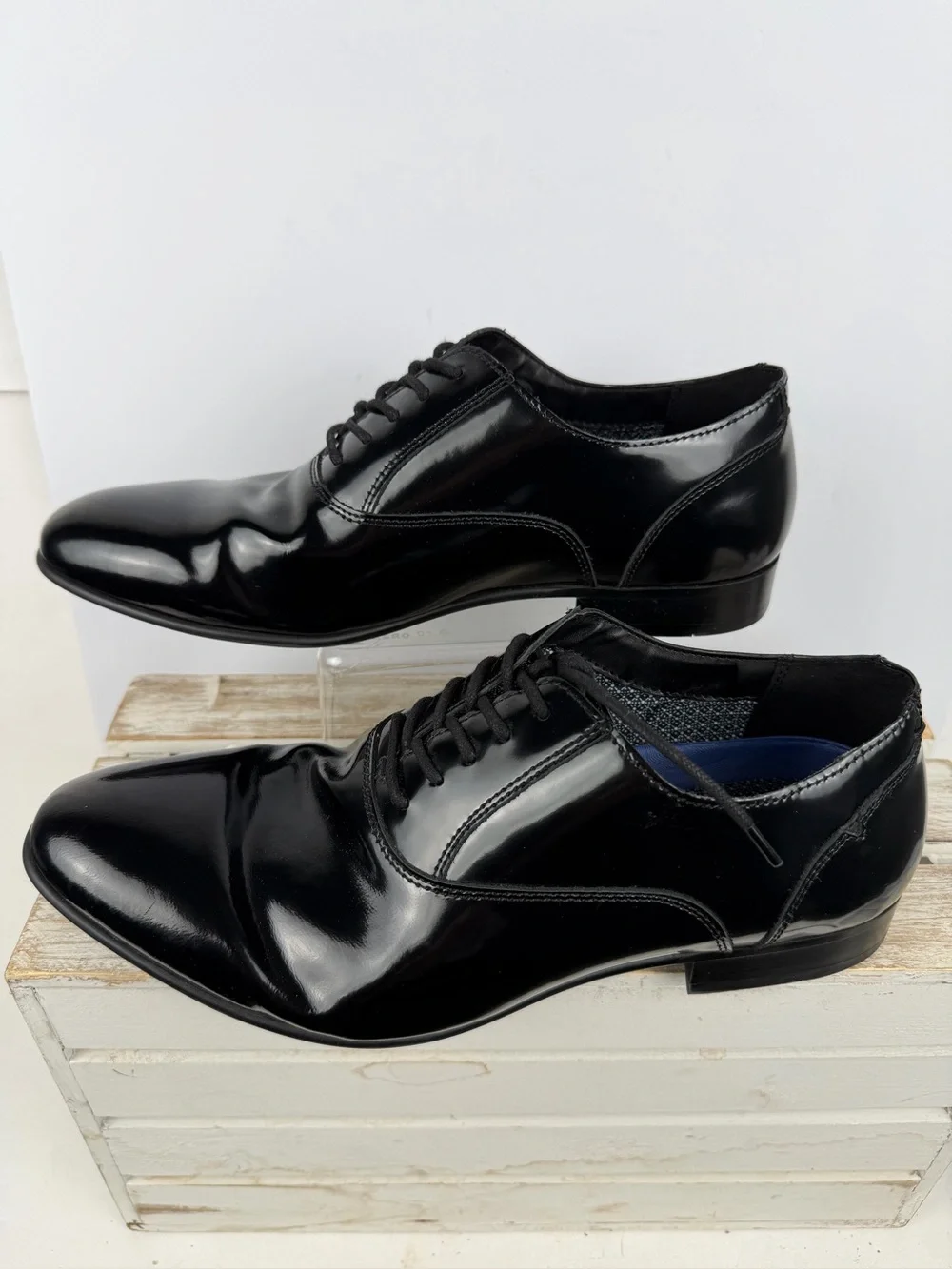 Vince Camuto patent leather oxford dress shoes polished mirror finish size 10M